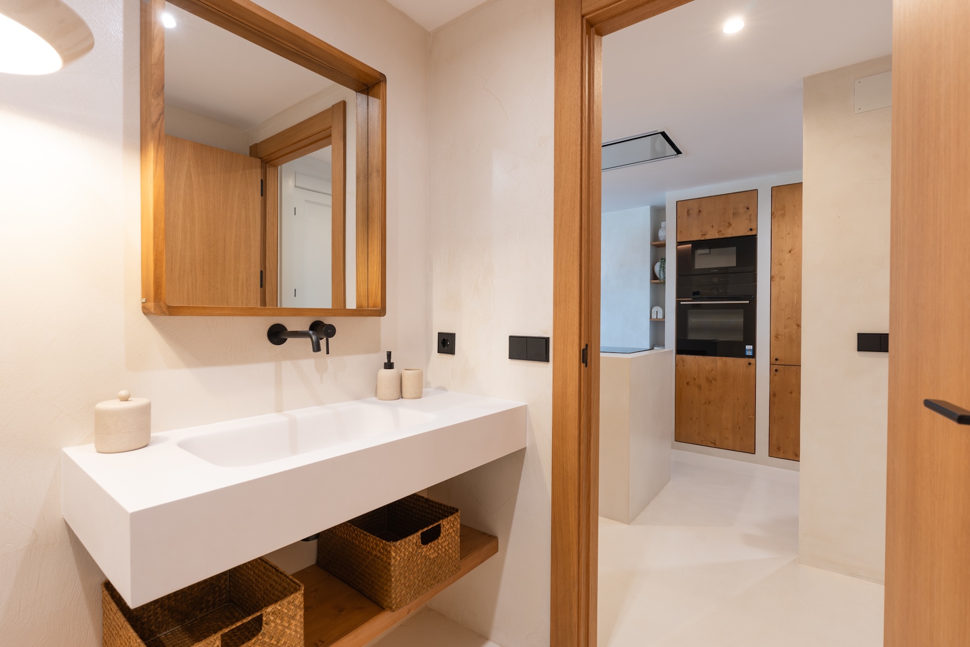 Resa Estates apartment for sale Botafoch Ibiza bathroomn 3.jpg